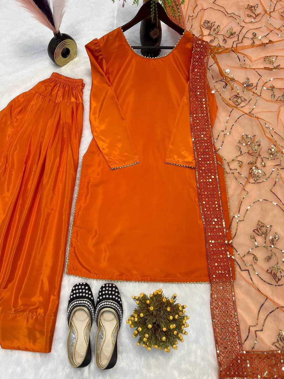 Crepe  Ladies Salwar Suits Party wear